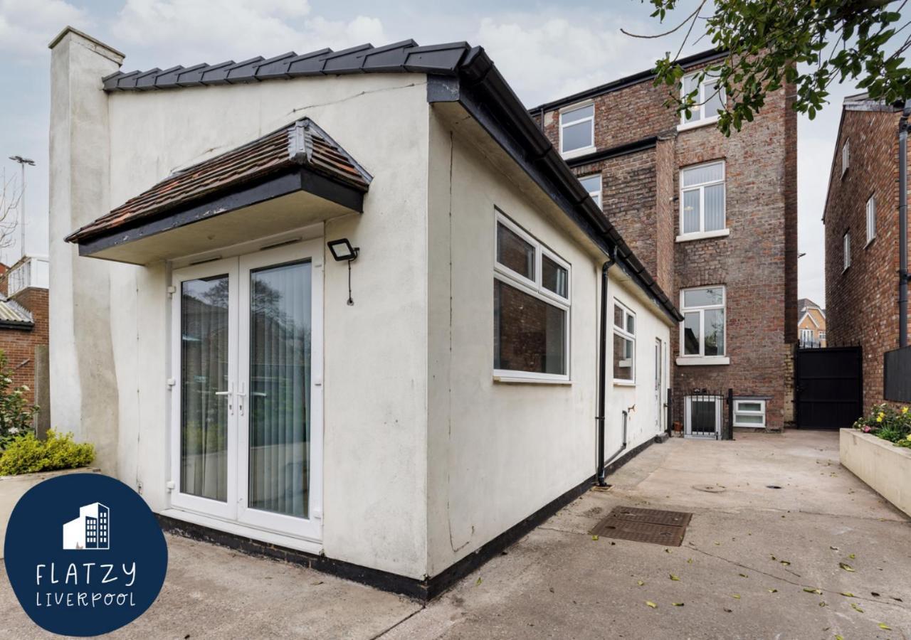 Flatzy - 6 Bed Oasis Close To Football Stadiums Ливерпуль Экстерьер фото